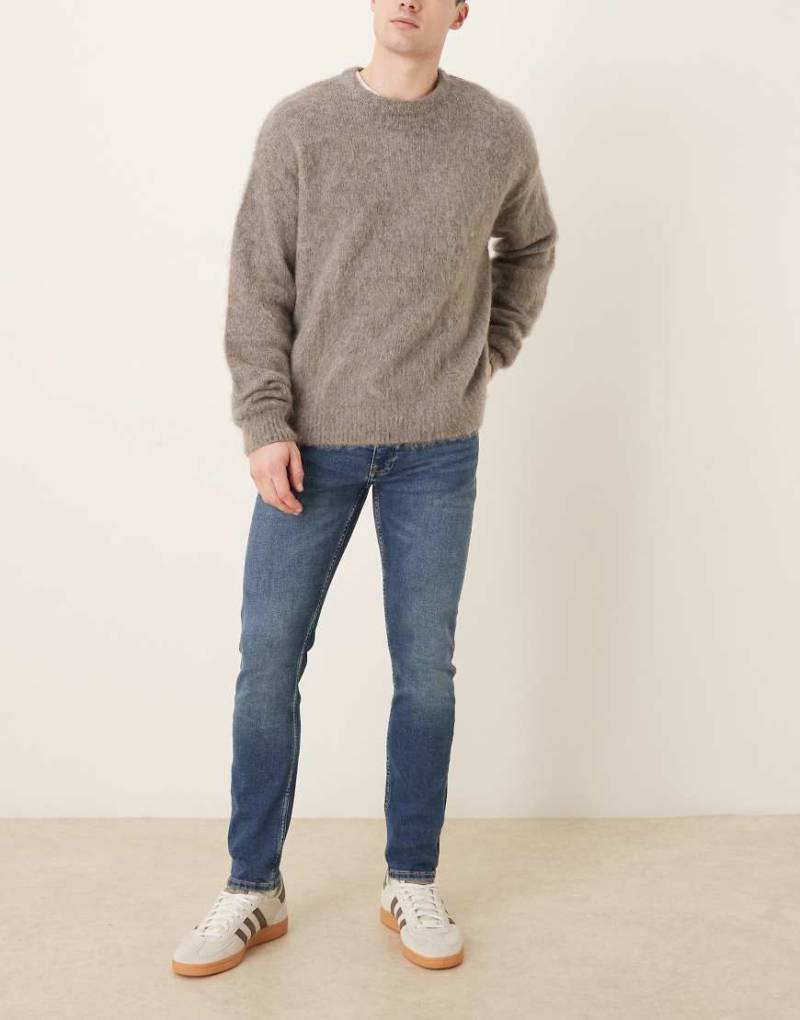 Mango - Patrick - Slim-Fit-Jeans mit hohem Baumwollanteil in Dunkelblau von Mango