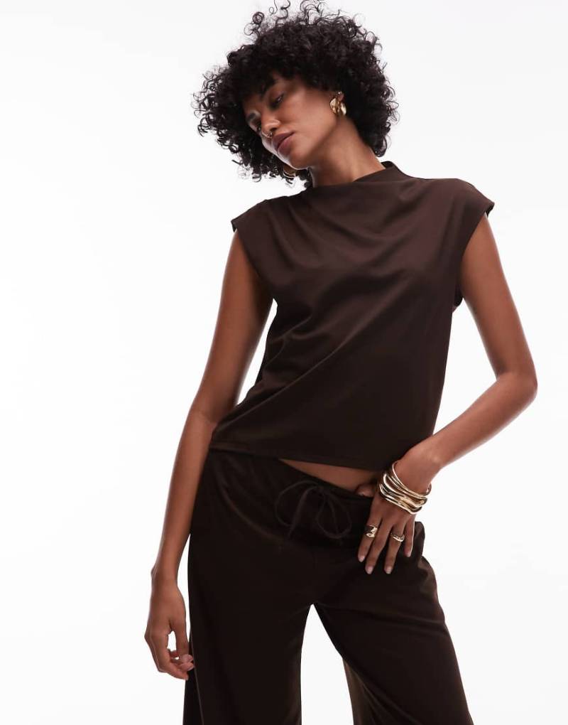 Mango - Polyamid-T-Shirt in Schokobraun mit U-Boot-Ausschnitt und Kappärmeln, Kombiteil von Mango