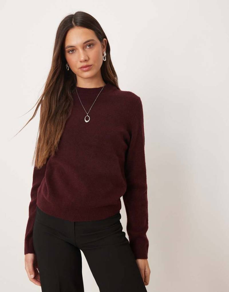 Mango - Pullover in Burgunderrot mit Rundhalsausschnitt Mango - Pullover in Burgunderrot mit Rundhalsausschnitt von Mango
