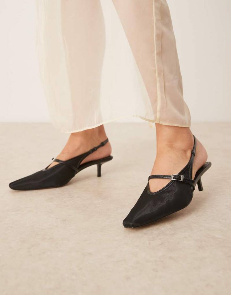 Mango - Pumps in Schwarz mit eckiger Zehenpartie, Fersenriemen, Kitten-Absatz und Schnallendetail von Mango