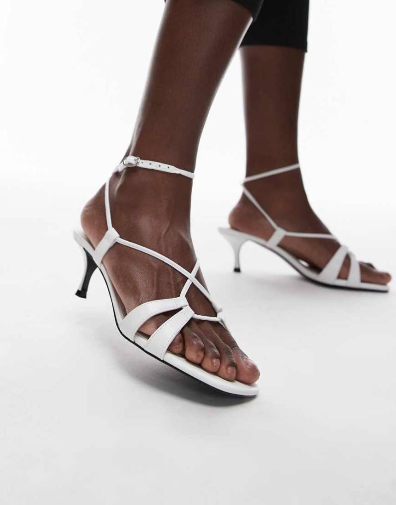 Mango - Riemchen-Sandaletten in Weiß mit Kitten-Absatz von Mango