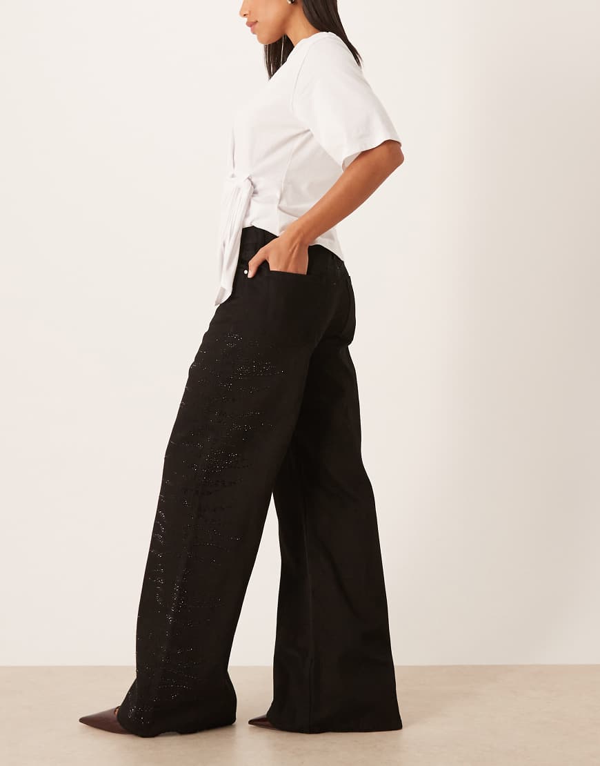 Mango - Samantha - Jeans aus 100% Baumwolle in Schwarz mit seitlicher Verzierung von Mango