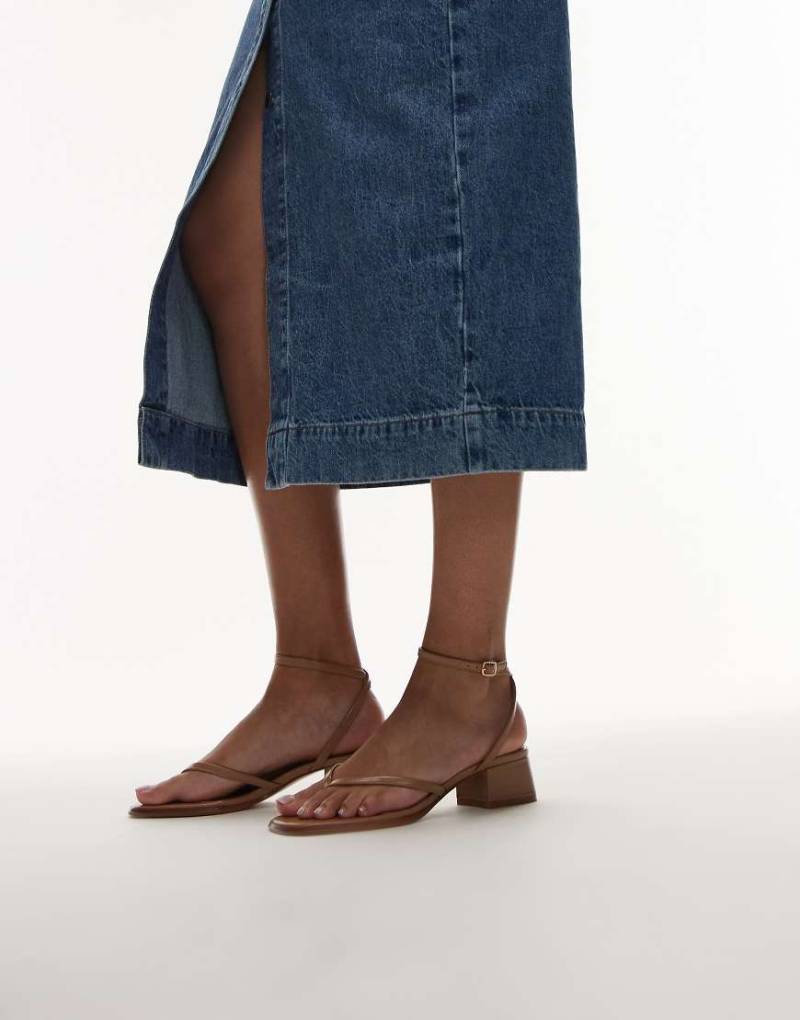 Mango - Sandaletten in Hellbraun mit sehr niedrigem Blockabsatz von Mango