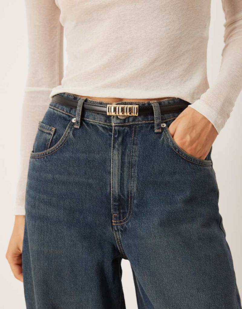 Mango - Schmaler Gürtel in Schwarz mit goldfarbenem Akzent von Mango