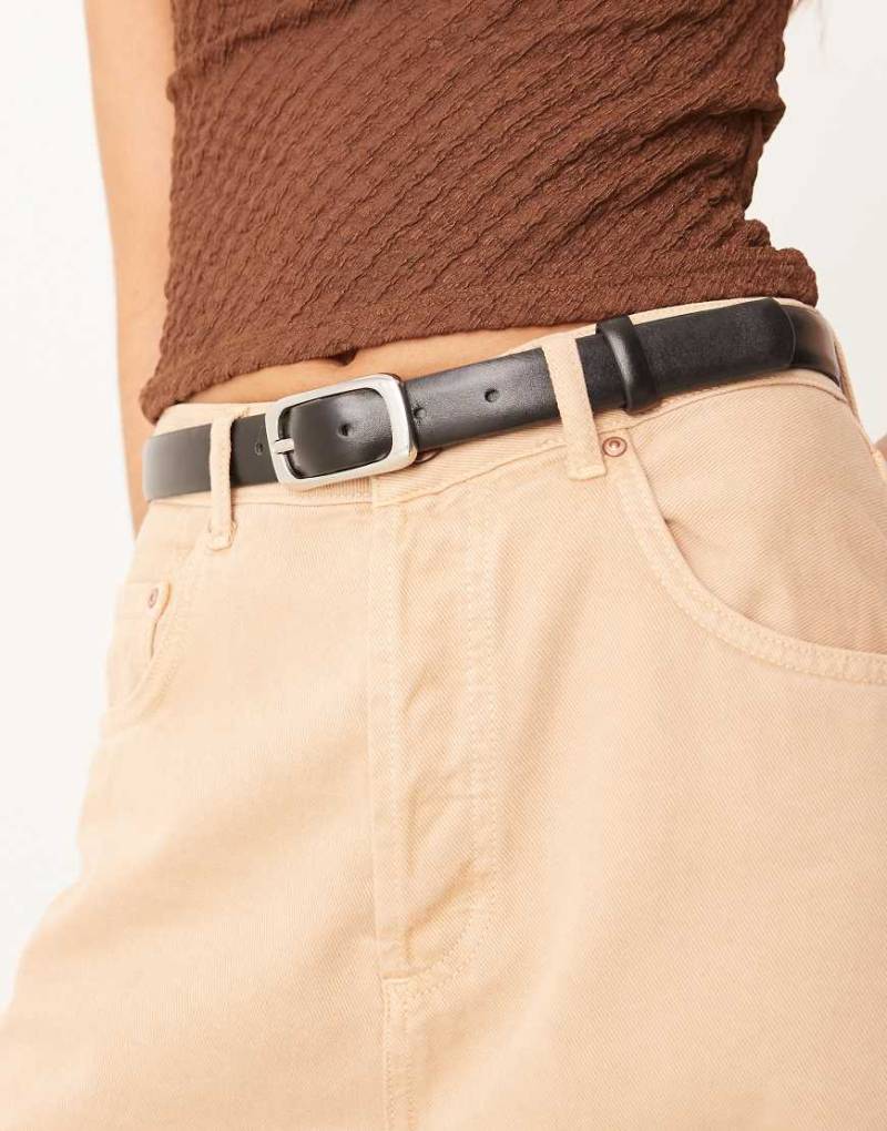 Mango - Schmaler Gürtel in Schwarz mit rechteckiger, goldfarbener Schnalle von Mango