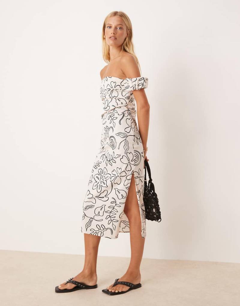 Mango - Schulterfreies Midikleid in Weiß mit Kritzelmuster in Schwarz von Mango