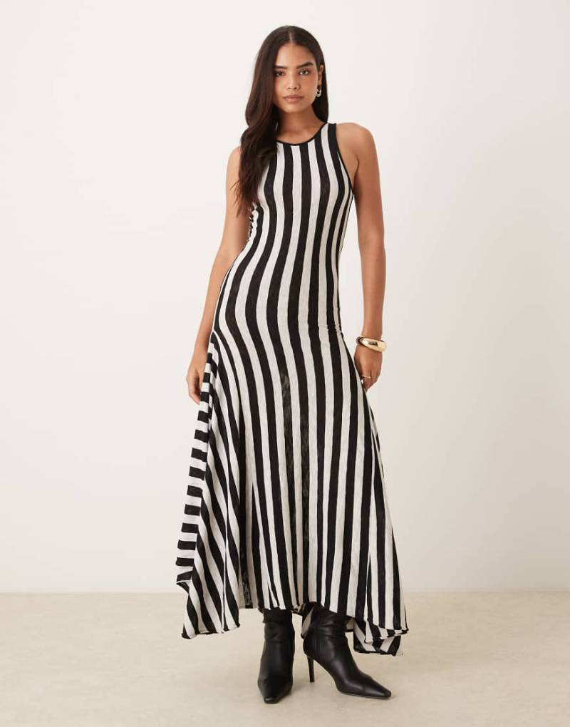 Mango - Schwarz-weiß gestreiftes Maxikleid mit Ringerrücken von Mango