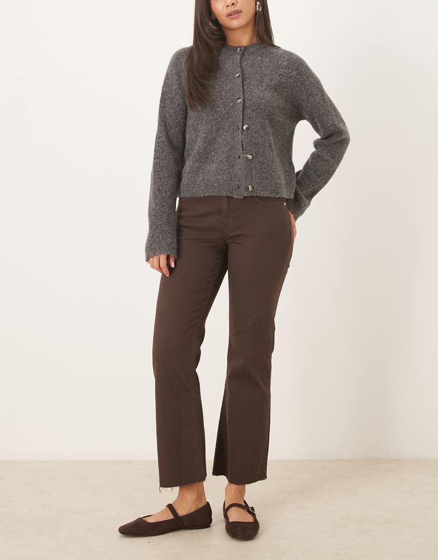 Mango - Sienna - Kickflare-Jeans aus Baumwollmix in Braun mit Fransensaum-Brown von Mango