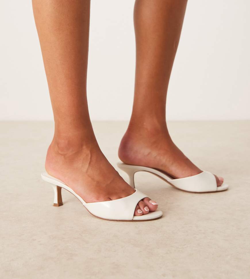 Mango - Slingback-Schuhe in Elfenbeinweiß mit Kitten-Absatz Mango - Slingback-Schuhe in Elfenbeinweiß mit Kitten-Absatz von Mango