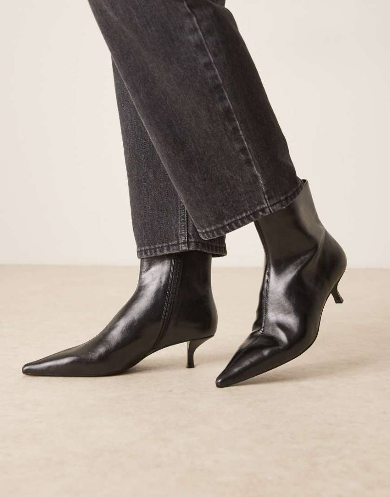Mango - Spitz zulaufende Stiefeletten in Schwarz mit Pfennigabsatz Mango - Spitz zulaufende Stiefeletten in Schwarz mit Pfennigabsatz von Mango