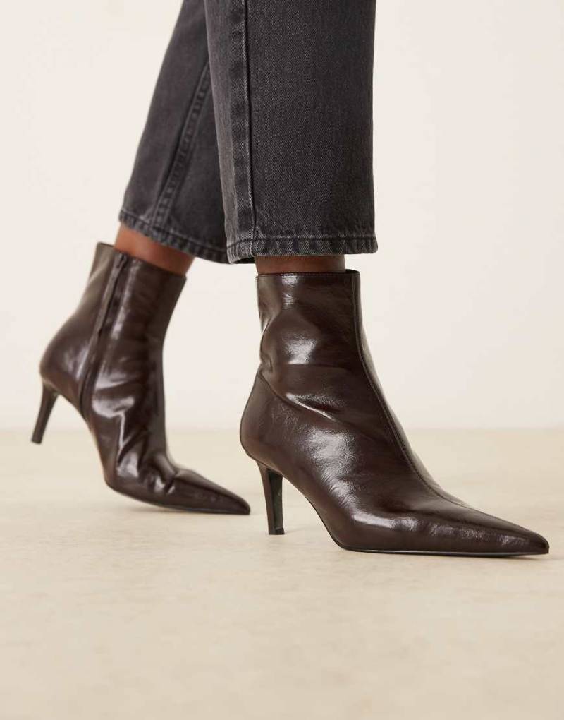 Mango - Spitze Absatzstiefel aus strukturiertem Kunstleder in Kirschrot von Mango