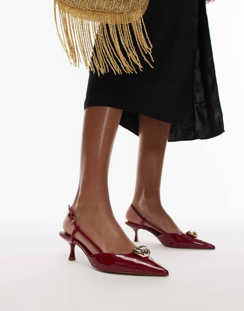 Mango - Spitze Schuhe in Rot mit goldfarbenen Details von Mango