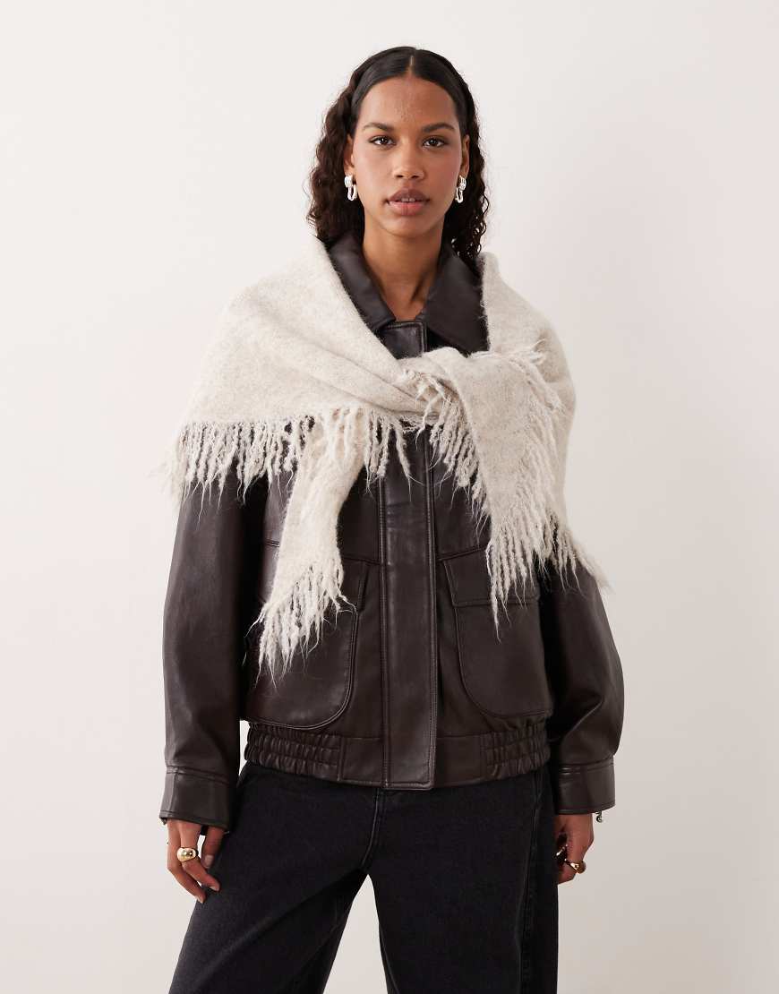 Mango - Strickschal aus Wollmix in Hellbeige mit Fransen-Neutral von Mango