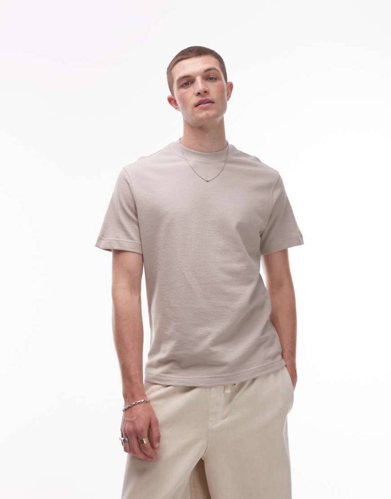Mango - Strukturiertes Regular Fit T-Shirt in Stein-Neutral von Mango