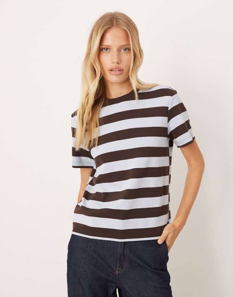 Mango - T-Shirt mit marineblauen Streifen von Mango