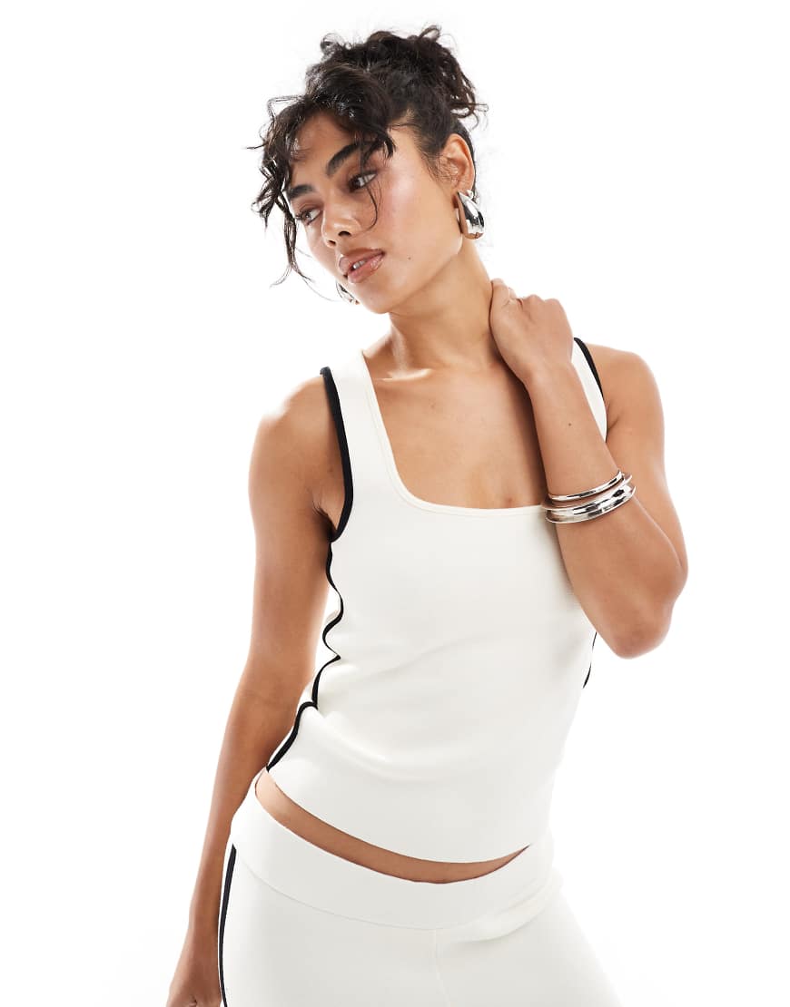 Mango - Trägertop in Weiß mit seitlichem Streifen, Kombiteil von Mango