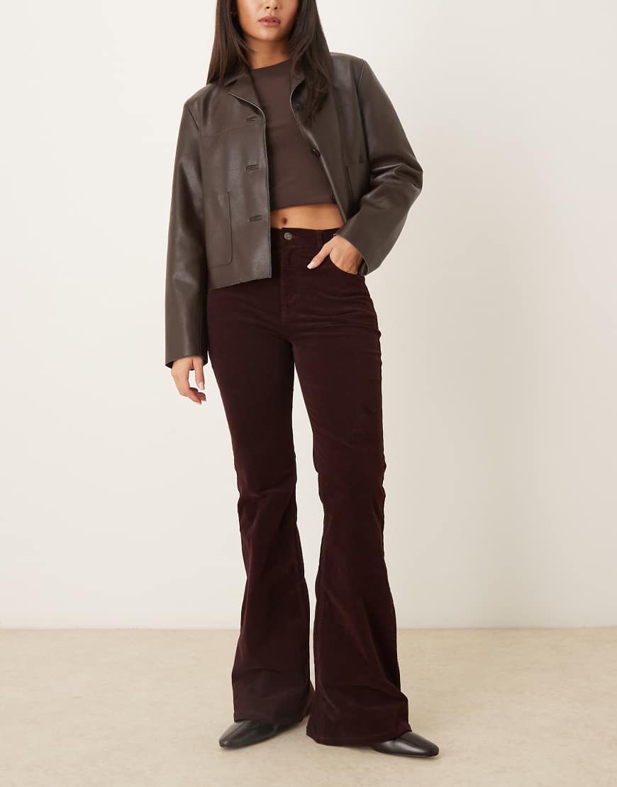 Mango - Violetav - Schlagjeans aus 100% Baumwolle in Burgunderrot von Mango