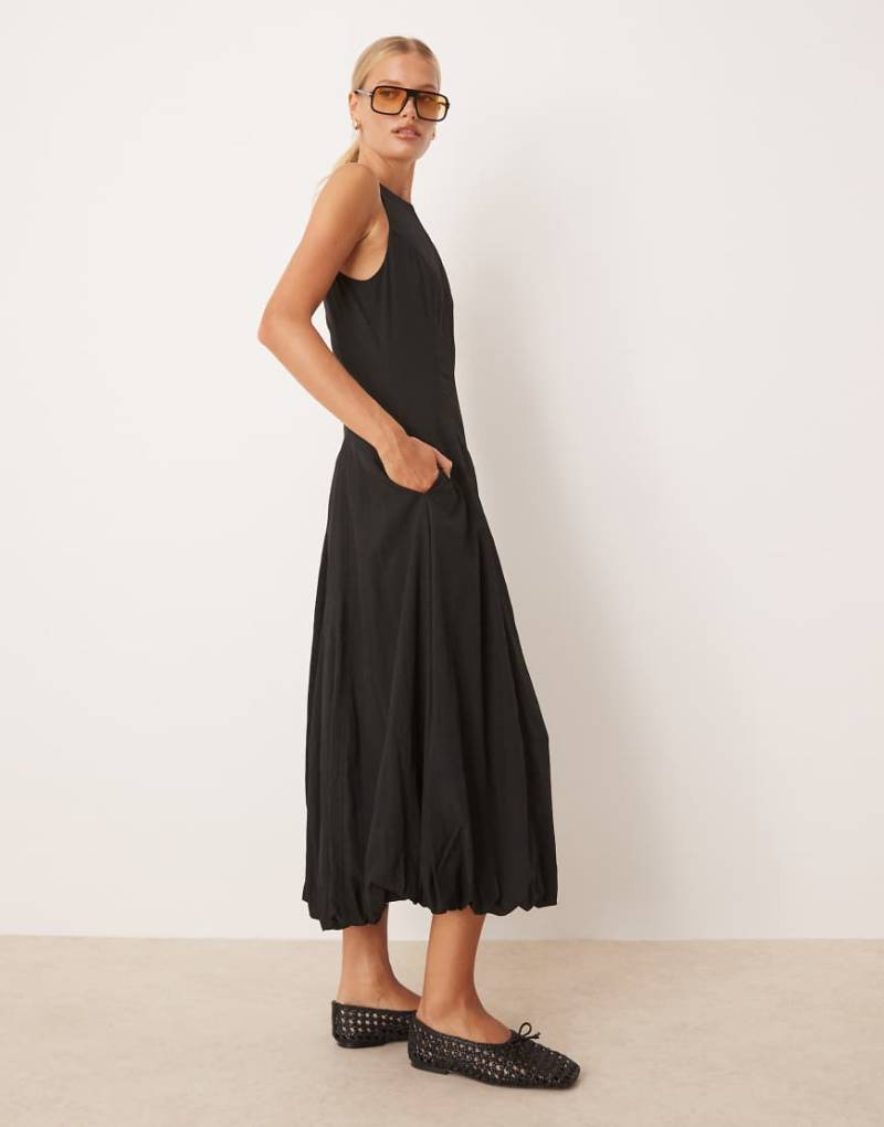Mango - Weiches Midikleid in Schwarz mit Ziernaht und Ballonsaum von Mango
