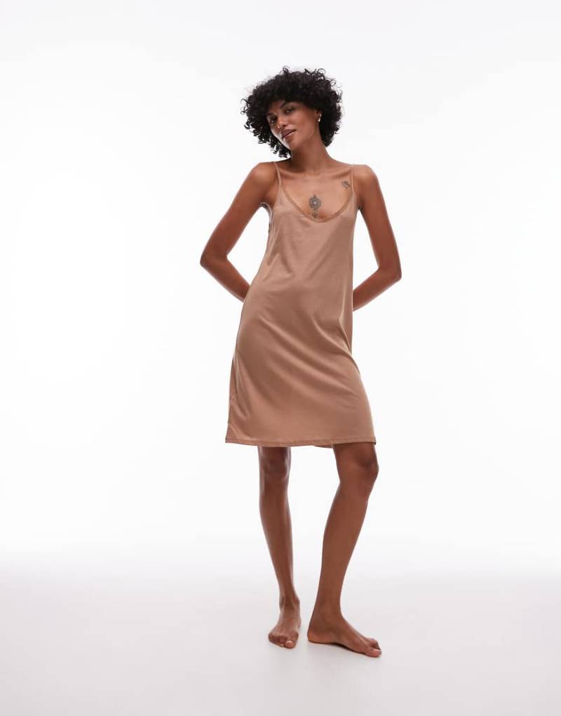 Mango - Weiches Schlupfkleid aus Modal in Hellbraun mit schmalen Trägern und Satinbesatz von Mango
