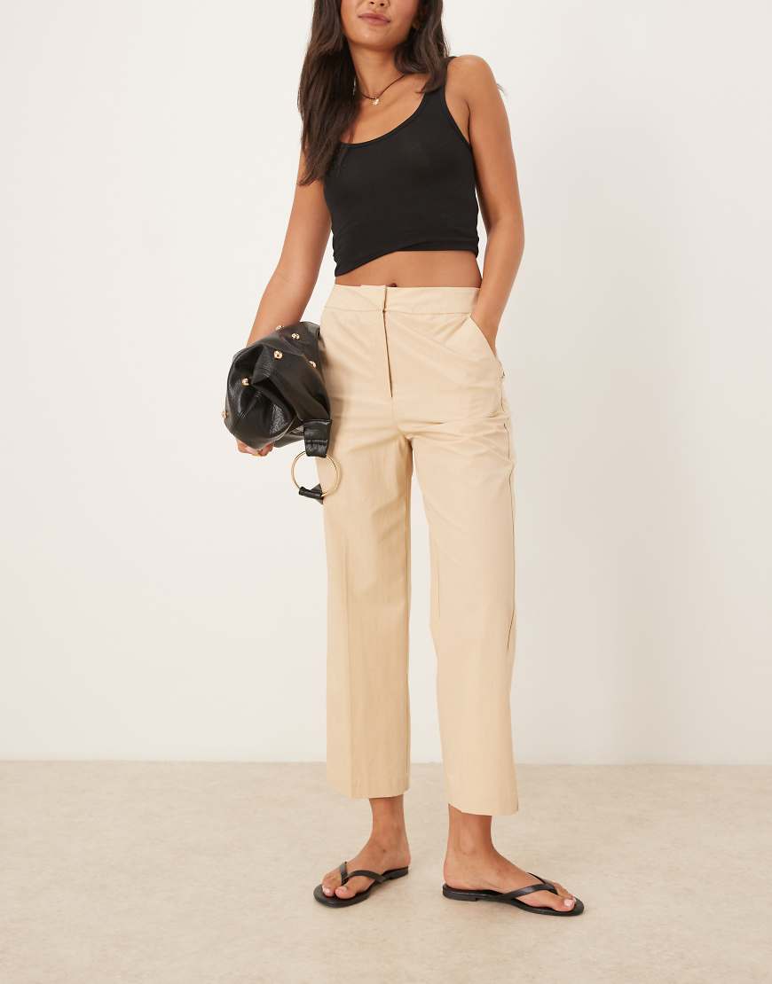 Mango - Weit geschnittene Hose in Cremeweiß mit Bundfalten-Neutral Mango - Weit geschnittene Hose in Cremeweiß mit Bundfalten-Neutral von Mango