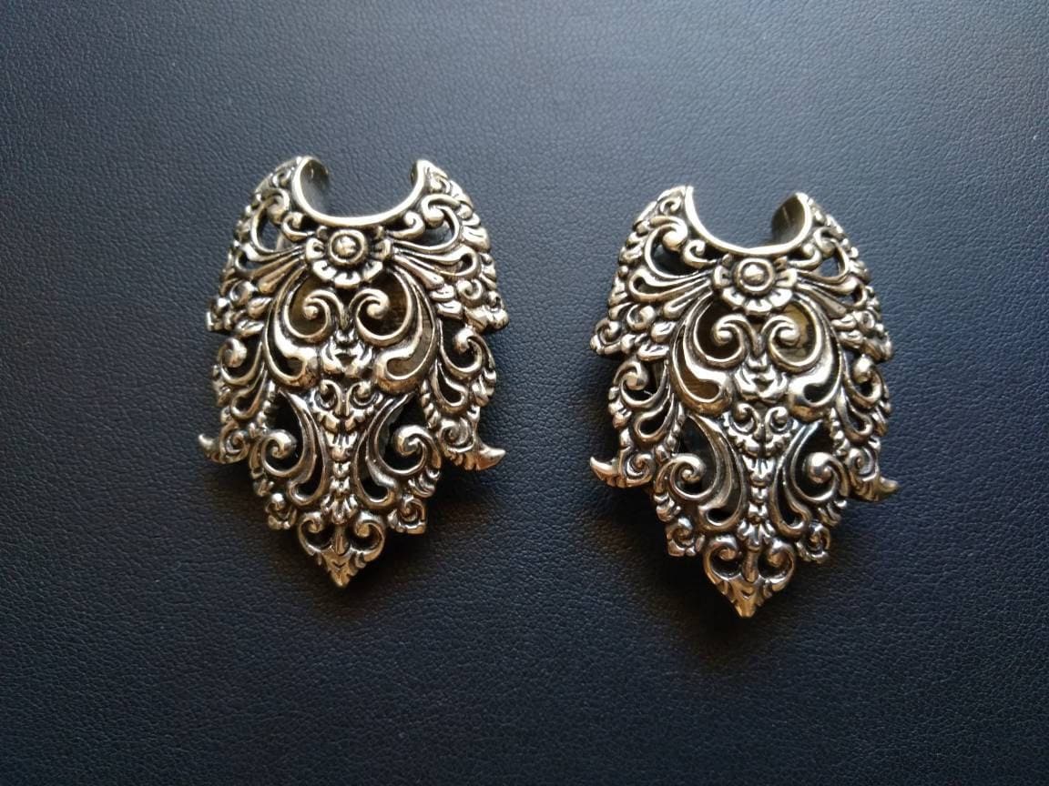Leaf Subang Versilberte Ohrstecker - Größe 16 Mm Körpermodifikation Ohr-Expander Stammesschmuck Ohrdehnung Boho-Juwelen Neue Kollektion von MangoPurpleJewels