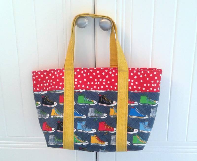 Sneaker-Themen, Mehrzweck-, Weichseitige Einkaufstasche Sneaker-Themen, Mehrzweck-, Weichseitige Einkaufstasche von MangoWave