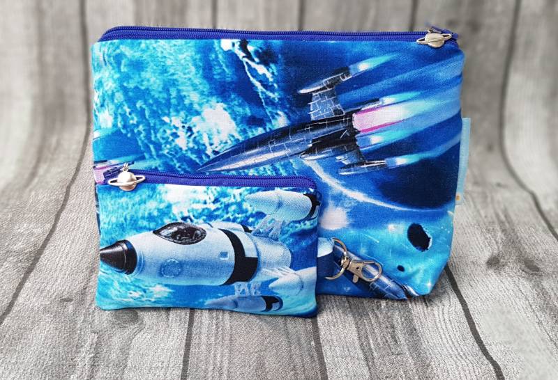 Kulturtasche & Schlüsselanhänger Space Blau Raumschiff Shuttle Planeten Weltall Weltraum Einschulung Jungs Kinder Neu Geschenkset von Mangofuesschen