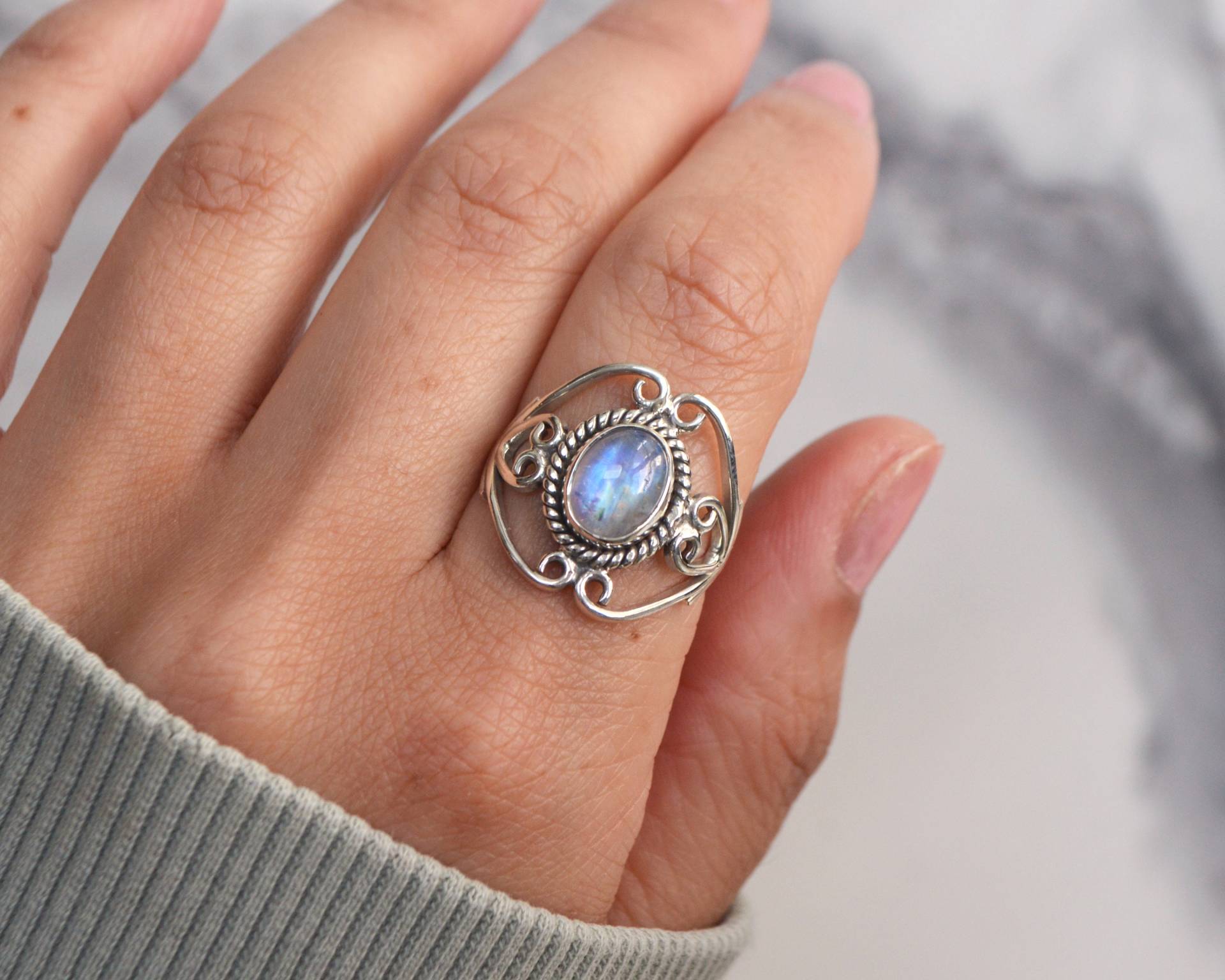 Regenbogen Mondstein Ring 925 Sterling Silber & Natürlicher Kristall von MangosteenDreams