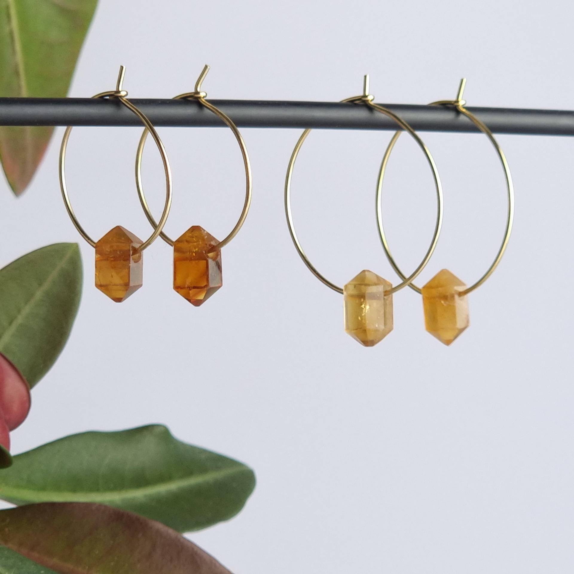 Citrin Ohrringe Gold Oder Silber | Mit Schmuck Creolen Zitrin Gelber Stein von ManiVana
