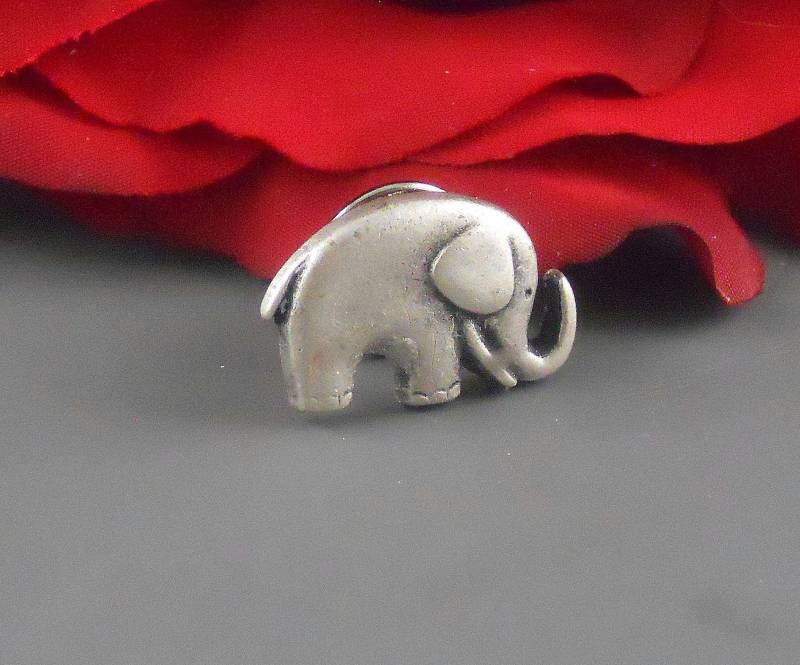 Elephant Tie Pin Baby Tack Animal Brooch Pewter Trunk Gift Men Accessoires Mutter Vater Ehefrau Sie Hochzeit Ihren Ihn von Maniadesign