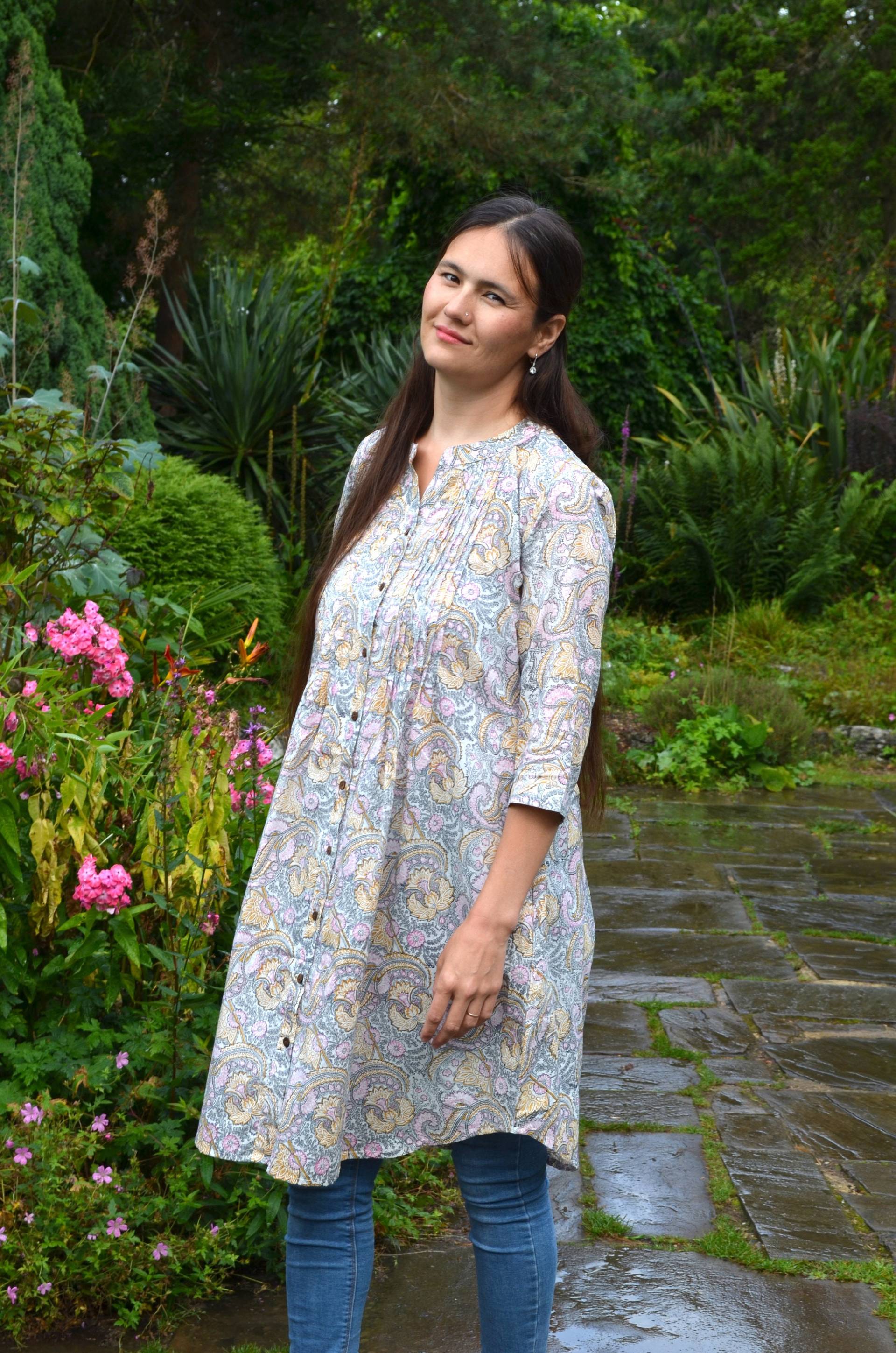 Liliane-Tunika Kleid, Reine Baumwolle, Handblock Bedruckt, Boho, Casual-Occasional, Urlaub, Frühling-Sommer, Weiß, Rose, Handmade, Ethical Fashion von ManiniClothing