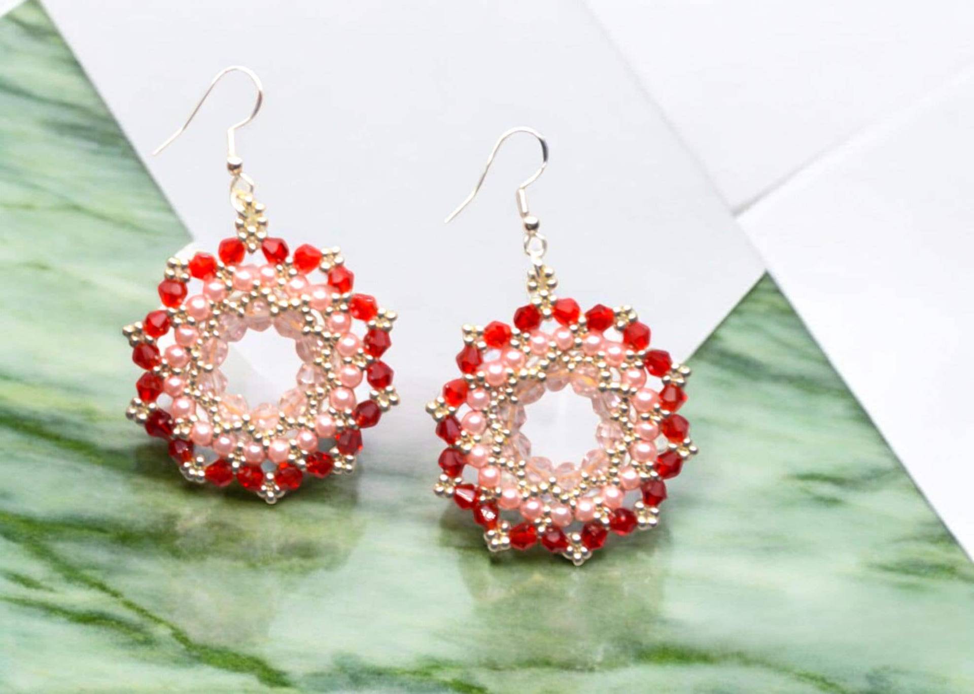 Weihnachten Rot Doppelkegel Ohrringe, Perle Ohrringe, Handgemachte Runde Perlen Ohrringe, Hoop Ohrringe, Schmuck Für Sie, Valentinstag Geschenk von MannatDesignCo