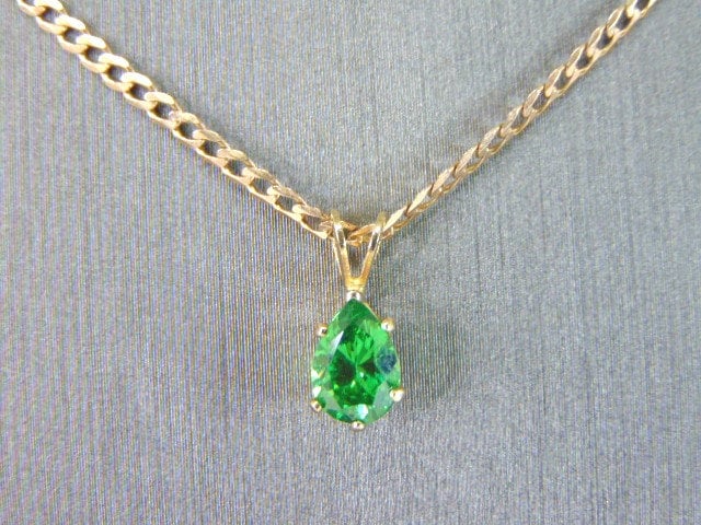 Damen Vintage Estate 14K Gelbgold Anhänger & Halskette 3.4G E5244 Damen Vintage Estate 14K Gelbgold Anhänger & Halskette 3.4G E5244 von MannysJewelry