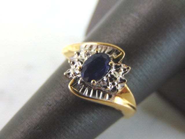 Damen Vintage Nachlass 14K Gold Saphir Ring 2.9G E2102 von MannysJewelry