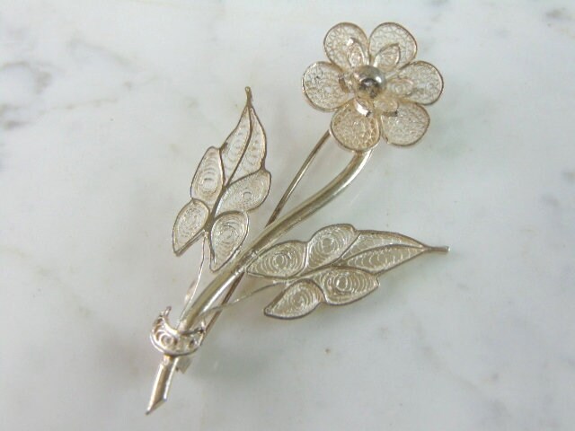 Damen Vintage Nachlass Sterling Silber Blumen Brosche 11.2G E5535 Damen Vintage Nachlass Sterling Silber Blumen Brosche 11.2G E5535 von MannysJewelry