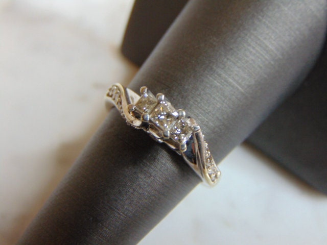 Vintage Estate Damen 10K Weißgold, .59Cts Diamant Ring, 2.9G E3353 von MannysJewelry