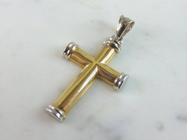 Vintage Nachlass 14K Gelb Weiß Gold Religiöses Kreuz Anhänger, 4.6G E3402 von MannysJewelry