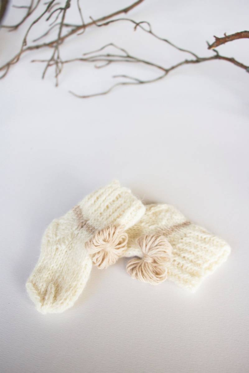 Verzierte Socken/Messy Loop Wollsocken Vanille Handgestrickte Massagesocken Mit Sandband/Handgestrickte Socken von Manoko