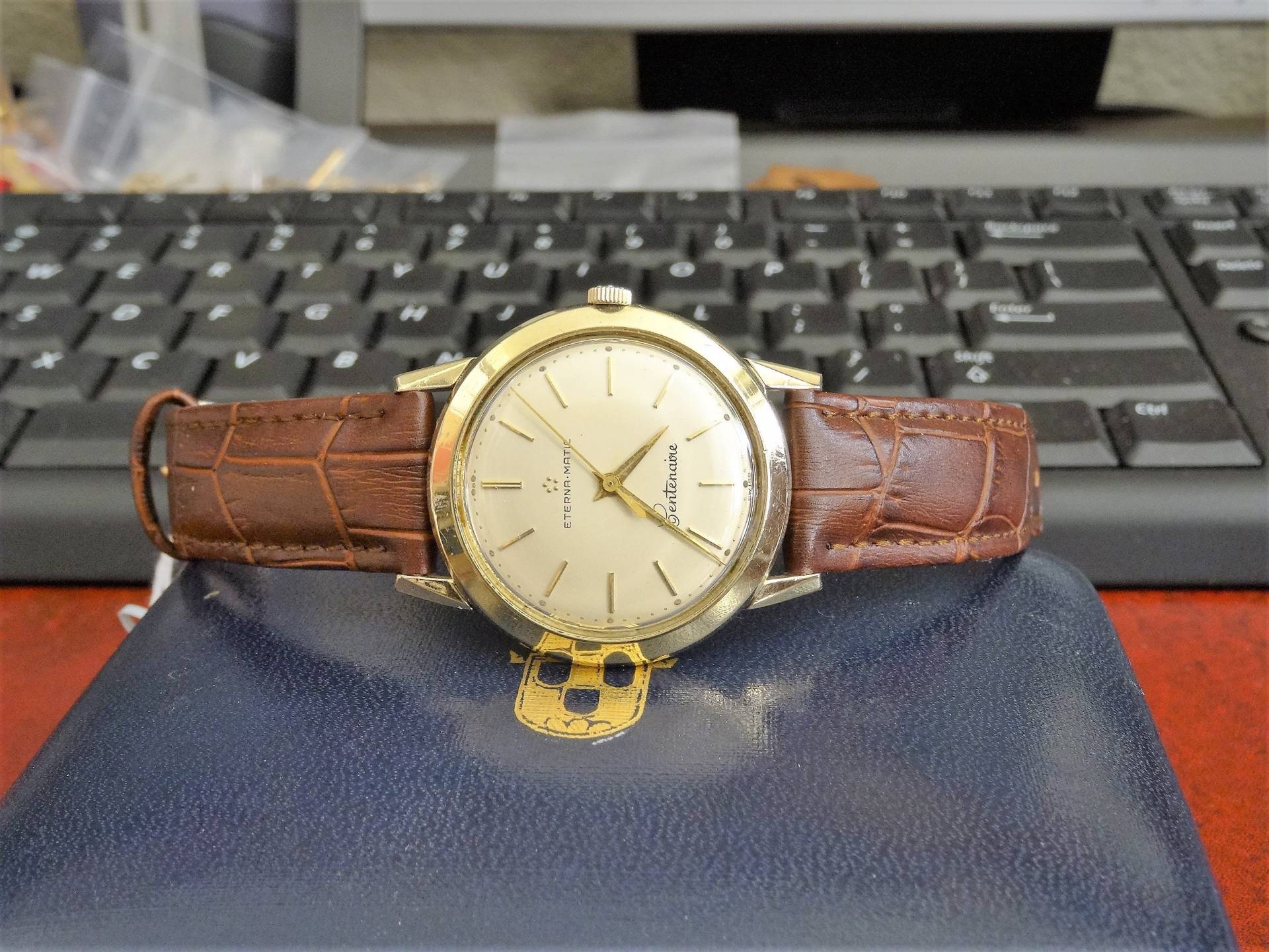 Vintage 1956 Eterna Matic Centenaire Kaliber 1428U 14K Gf Wickeluhr Herrenuhr Mit Box & 17mm Lederband von ManoloWatches