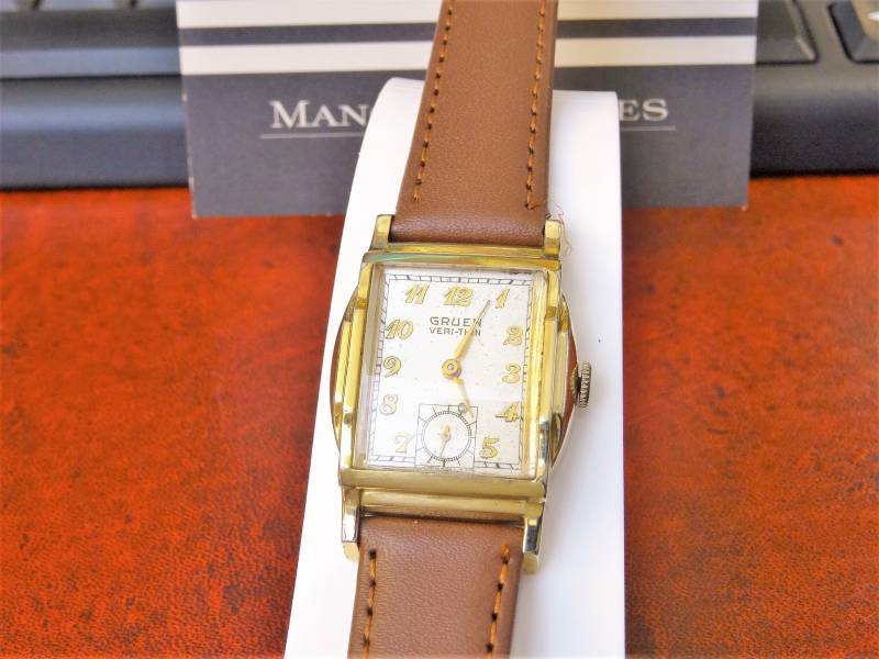 Vintage Gruen Veri-Thin 10K G.f. Lünette Hand Wickelnde Herrenuhr Mit Lederband von ManoloWatches