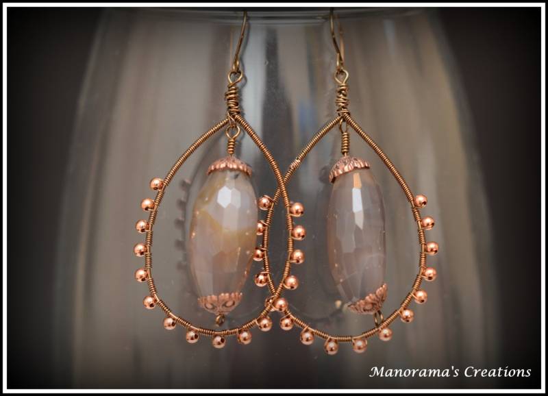Amolika Ohrringe - Dauerhaft Kupferdraht Gepaart Mit Kupfer Perlen Und Facettierten Grauen Quarz Amolika Ohrringe - Dauerhaft Kupferdraht Gepaart Mit Kupfer Perlen Und Facettierten Grauen Quarz von ManoramasCreations