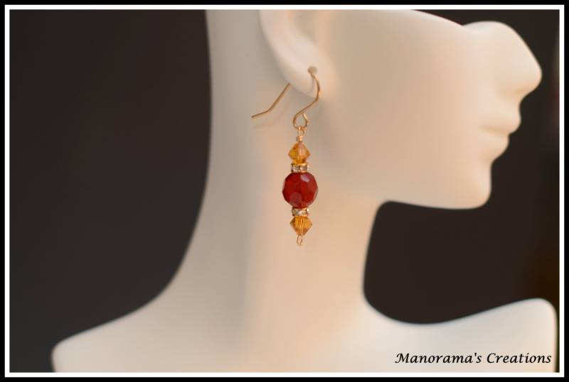 Ella Ohrringe - Gelb Und Rot Glasperlen Mit Swarovski Rondelle Spacer, 14K Gold Füllen Drahtohrringe Gepaart Ella Ohrringe - Gelb Und Rot Glasperlen Mit Swarovski Rondelle Spacer, 14K Gold Füllen Drahtohrringe Gepaart von ManoramasCreations