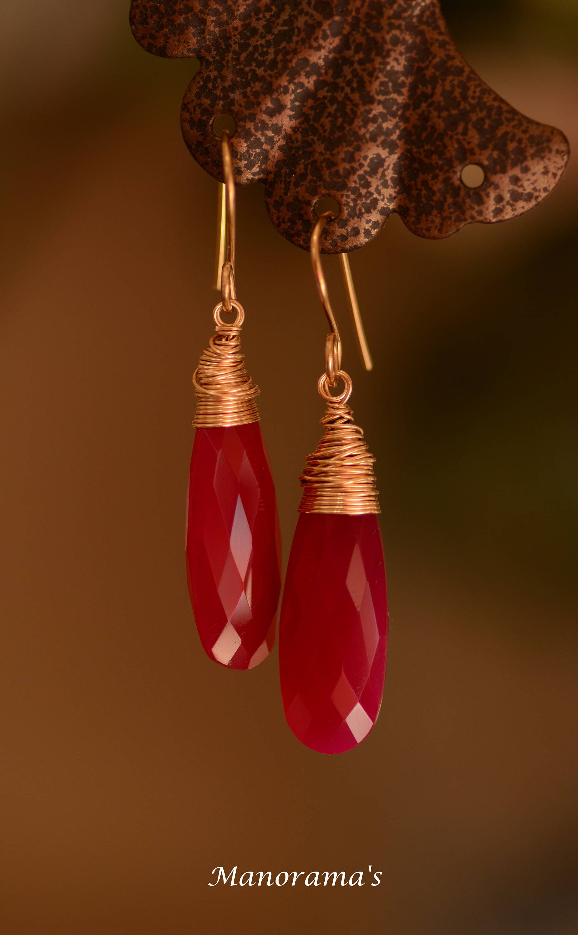 Richa - Pink Chalcedon Briolettes, 14 K Gold Füllen Ohrringe, Valentinstaggeschenk, Geschenk Für Sie, Muttertagsgeschenk, Edelsteinohrringe Richa - Pink Chalcedon Briolettes, 14 K Gold Füllen Ohrringe, Valentinstaggeschenk, Geschenk Für Sie, Muttertagsgeschenk, Edelsteinohrringe von ManoramasCreations