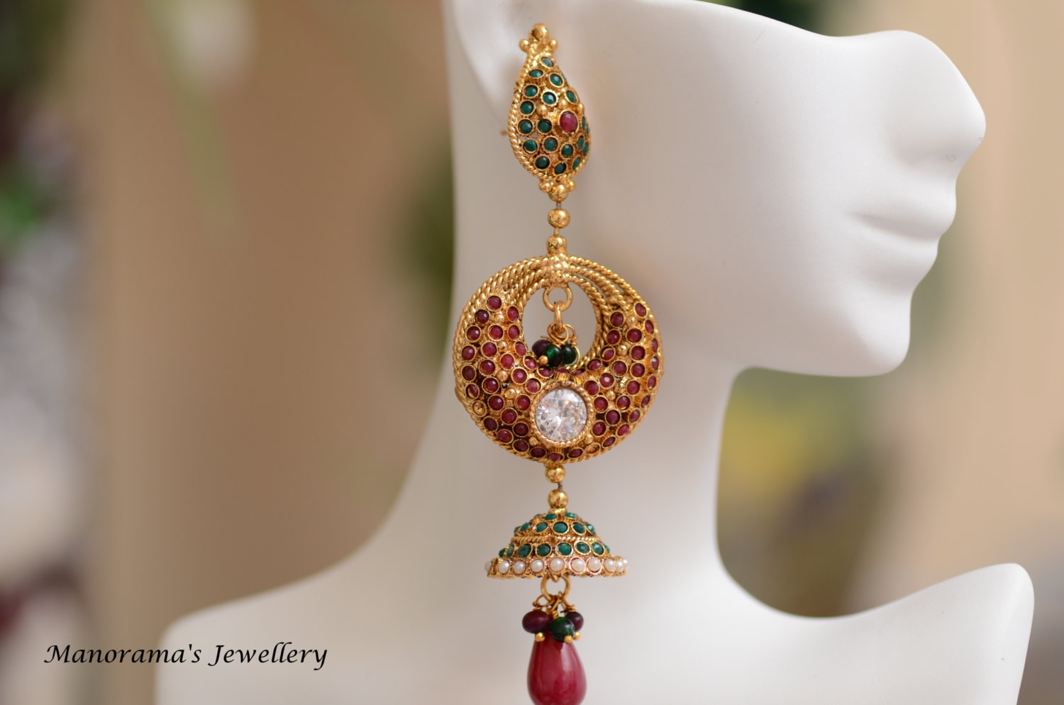 Damayanthi Ohrringe - Rot Und Grün Kundan Steine Mit Perle Damayanthi Ohrringe - Rot Und Grün Kundan Steine Mit Perle von ManoramasJewellery