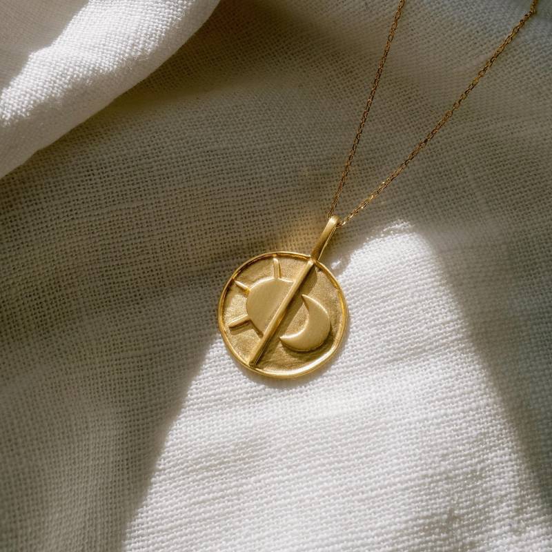 Sun & Moon Necklace - Celestial Jewelry, 925 Sterling Silver With 18K Vermeil, Handmade Sun & Moon Necklace - Celestial Jewelry, 925 Sterling Silver With 18K Vermeil, Handmade von ManuahiHandcraft