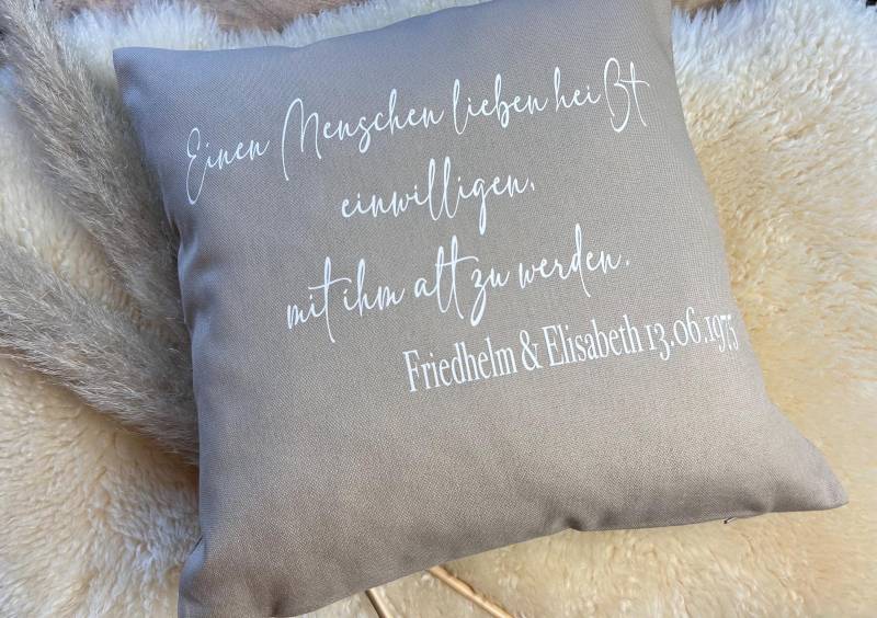 Kissen Hochzeit Goldene Kissen Hochzeit Goldene von ManufaktLIEBENSWERT