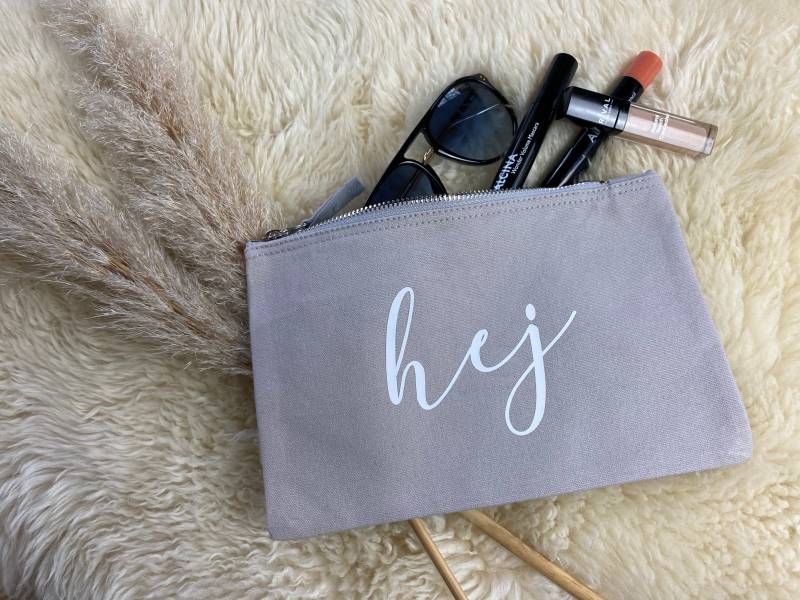 Kosmetiktasche Hej Hellgrau von ManufaktLIEBENSWERT
