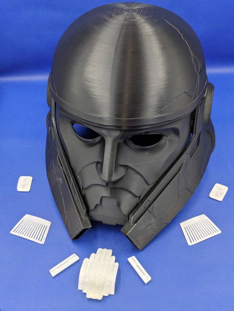 Käpt'n Enoch - 3D Gedruckter Helm Mit Details Aus Resin Käpt'n Enoch - 3D Gedruckter Helm Mit Details Aus Resin von Manufaktorum86