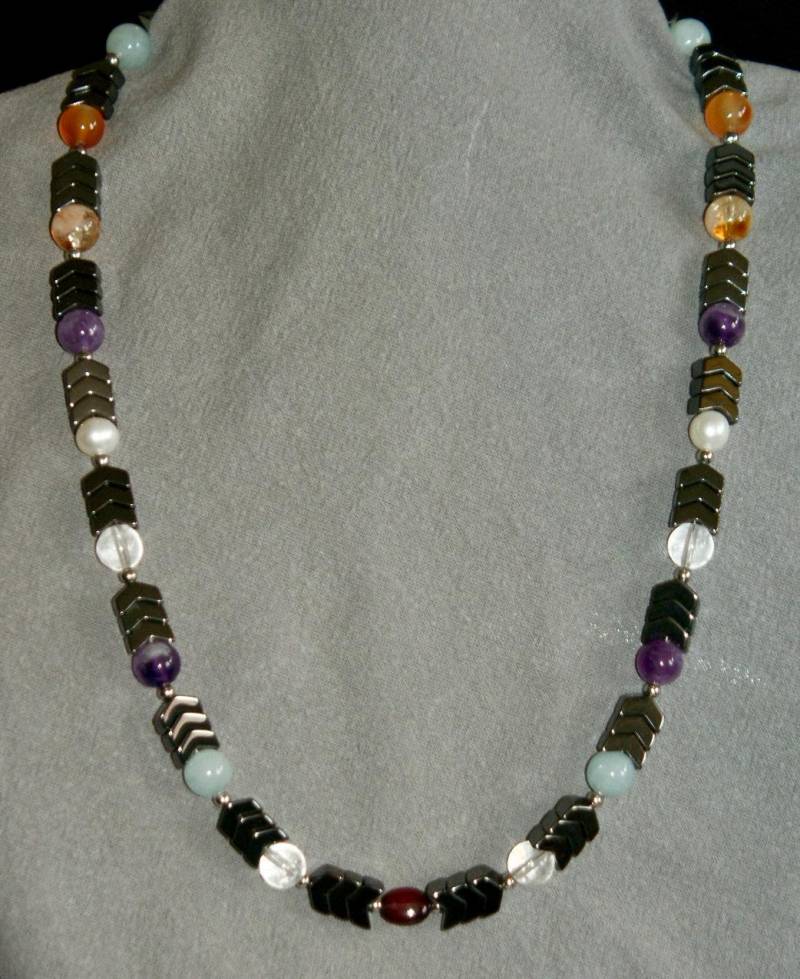 Geburtsstern Eleganz - Zeitlose Halskette Hämatit Mit Planeten-Edelsteinen, Unisex, Ca. 49 cm Lang von ManufaktumKaufmann