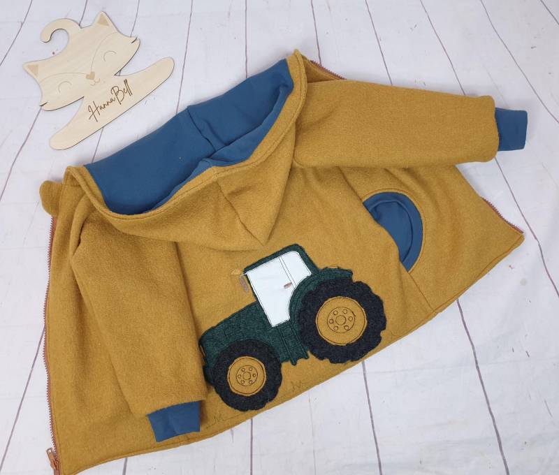 Walkjacke | Warm Gefüttert Mit Traktor Bestickt Jacke Viele Farben Und Motive Gr. 80 Bis 122 von ManufakturHannaBell